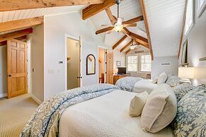 Lake Access + On-site Creek: Lake Toxaway Home!