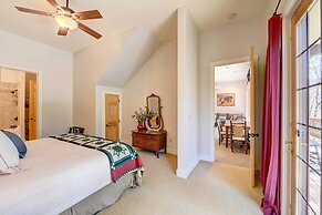 Lake Access + On-site Creek: Lake Toxaway Home!