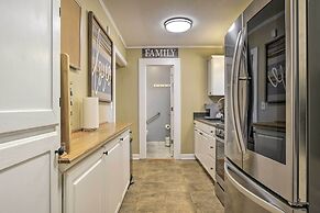 Cozy Pittsboro Escape - Hike, Dine, Explore!