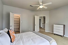 Airy Villa in Austin w/ Badminton/volleyball Court