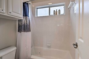 Airy Villa in Austin w/ Badminton/volleyball Court