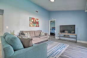 Port Richey Getaway w/ Lanai, Pool & Grill!