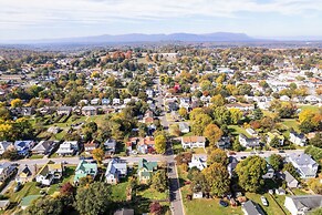 Front Royal Retreat ~ 1 Mi to National Park!