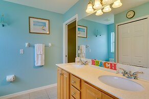 Vacation Rental w/ Lanai & Grill in Sebring!