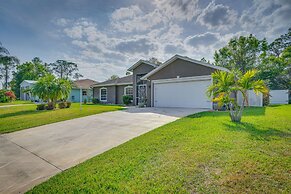 Vacation Rental w/ Lanai & Grill in Sebring!