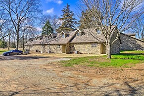 The Cozy Cottage w/ Lake Taneycomo Access!