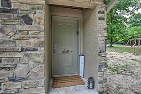 The Cozy Cottage w/ Lake Taneycomo Access!