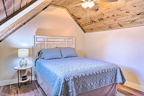 The Cozy Cottage w/ Lake Taneycomo Access!