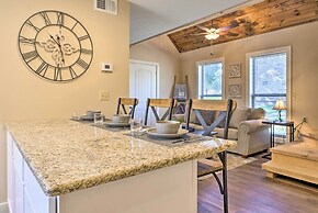 The Cozy Cottage w/ Lake Taneycomo Access!