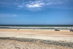 Surfside Oceanfront Cottage w/ Beach Access!