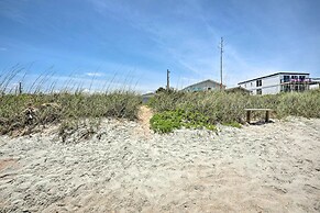 Surfside Oceanfront Cottage w/ Beach Access!