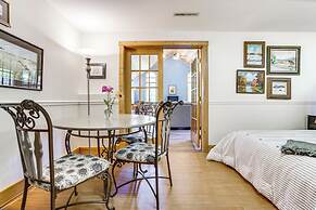 Secluded Ellsworth Apartment - Hiking Nearby!