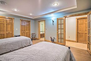 Secluded Ellsworth Apartment - Hiking Nearby!