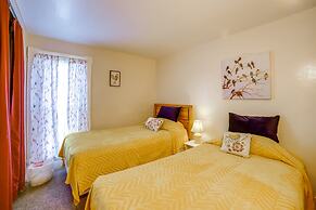 Fire Pit, BBQ & Yard: Family Home in Adrian