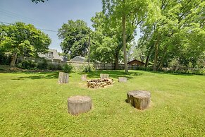 Fire Pit, BBQ & Yard: Family Home in Adrian