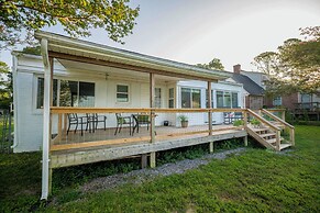 Waterfront Edenton Bay Cottage - Walk to Dtwn