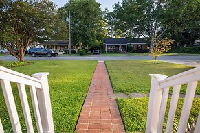Waterfront Edenton Bay Cottage - Walk to Dtwn