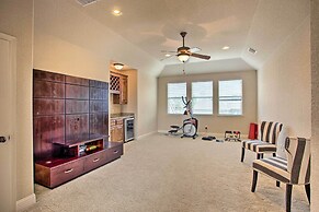 4 Mi to Grapevine Lake: Texas Home w/ Media Room