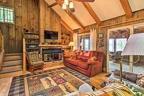 Lakefront Cumberland Cabin w/ Dock & Fire Pit!