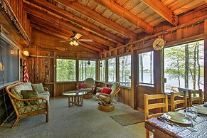 Lakefront Cumberland Cabin w/ Dock & Fire Pit!