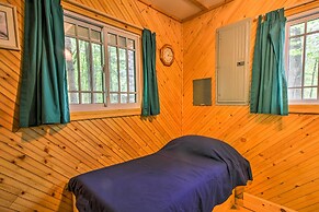 Lakefront Cumberland Cabin w/ Dock & Fire Pit!