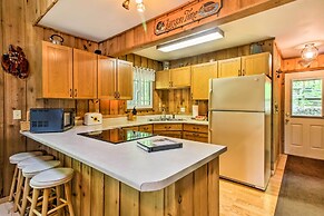 Lakefront Cumberland Cabin w/ Dock & Fire Pit!