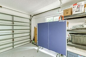 Pet-friendly Home w/ Pool, Close to Venice Beaches