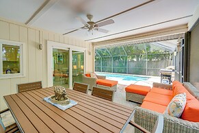 Pet-friendly Home w/ Pool, Close to Venice Beaches