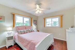 Pet-friendly Home w/ Pool, Close to Venice Beaches