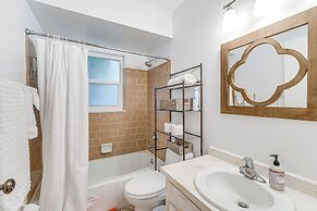 Pet-friendly Home w/ Pool, Close to Venice Beaches