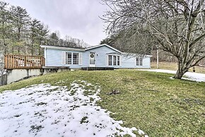 Rustic Family Home + Acreage ~ 20 Mi Hocking Hills
