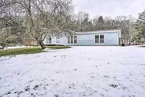 Rustic Family Home + Acreage ~ 20 Mi Hocking Hills