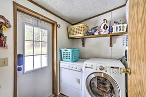 Rustic Family Home + Acreage ~ 20 Mi Hocking Hills