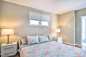 Coastal Clearwater Condo: Half Mile to Beach!