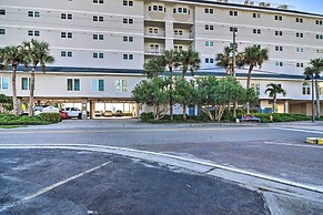 Coastal Clearwater Condo: Half Mile to Beach!