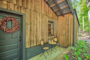 Charming Lakefront Cabin: Fish, Hike & More!