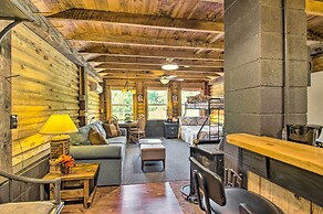 Charming Lakefront Cabin: Fish, Hike & More!