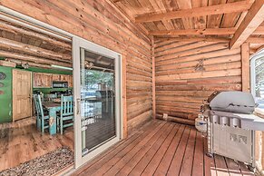 Cozy Alto Cabin on 2 Acres: Near Fishing & Skiing!