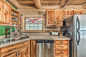 Cozy Alto Cabin on 2 Acres: Near Fishing & Skiing!