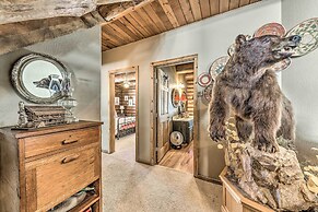 Cozy Alto Cabin on 2 Acres: Near Fishing & Skiing!