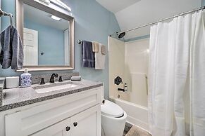 Burgaw Getaway w/ On-site River Access!