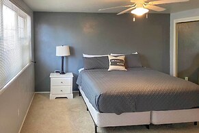 Main Street Townhome - 12 Miles to Bear Lake!