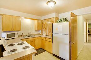 Main Street Townhome - 12 Miles to Bear Lake!