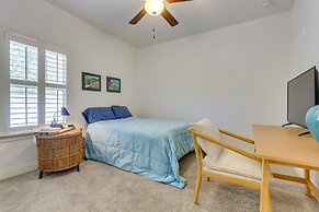 Chic Navarre Getaway w/ Large Yard: 4 Mi to Beach!