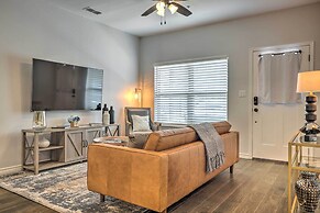 Single-story Condo < 1 Mile From Downtown!