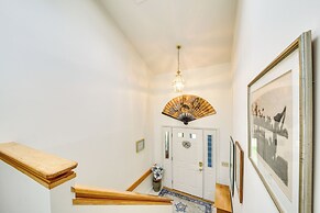 Charming Retreat w/ Deck ~ 4 Mi From Casco Bay!