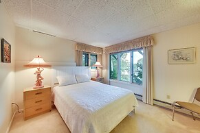 Charming Retreat w/ Deck ~ 4 Mi From Casco Bay!