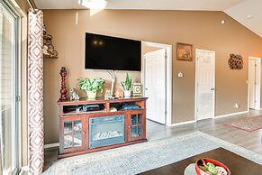 Stunning Table Rock Lake Condo Near Branson Strip!