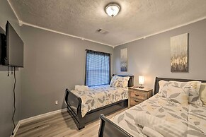 Clarksville Retreat: Half Mile to Fort Campell!