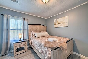 Clarksville Retreat: Half Mile to Fort Campell!